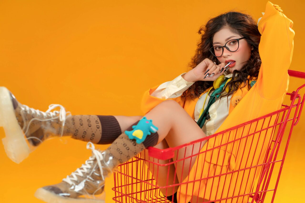 Cultural Identity in Modern Style: Weaving Heritage into Contemporary Fashion